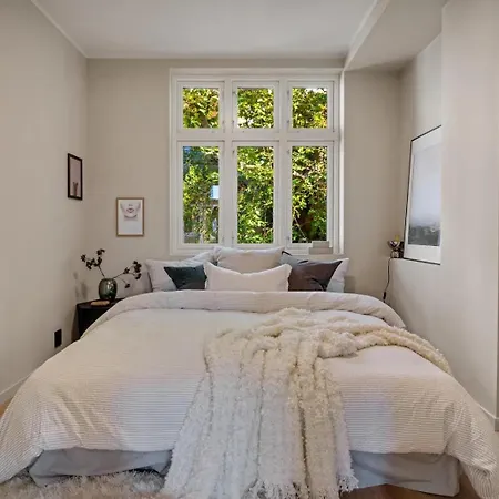 Panorama - View In L 1-bedroom *